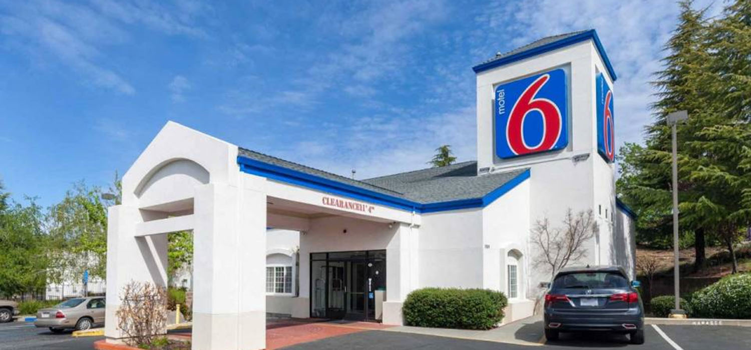 WELCOME TO MOTEL 6 AUBURN, LOCATED IN THE FOOTHILLS OF THE SIERRA NEVADA